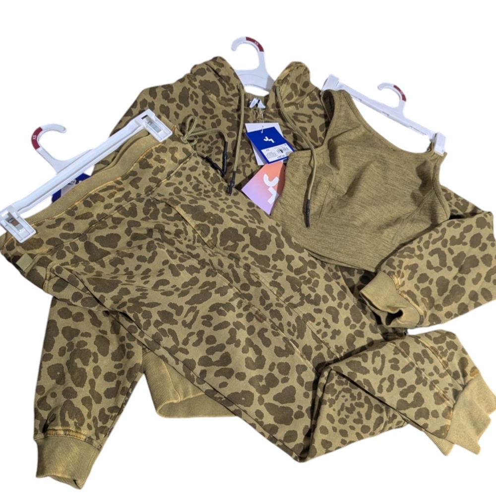 NWT XS Full Set Joy Lab Acid Wash Leopard Print Hoodie and Joggers Set - Picture 3 of 3